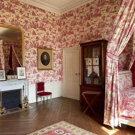 Chateau De Bostz Besson Exteriér fotografie