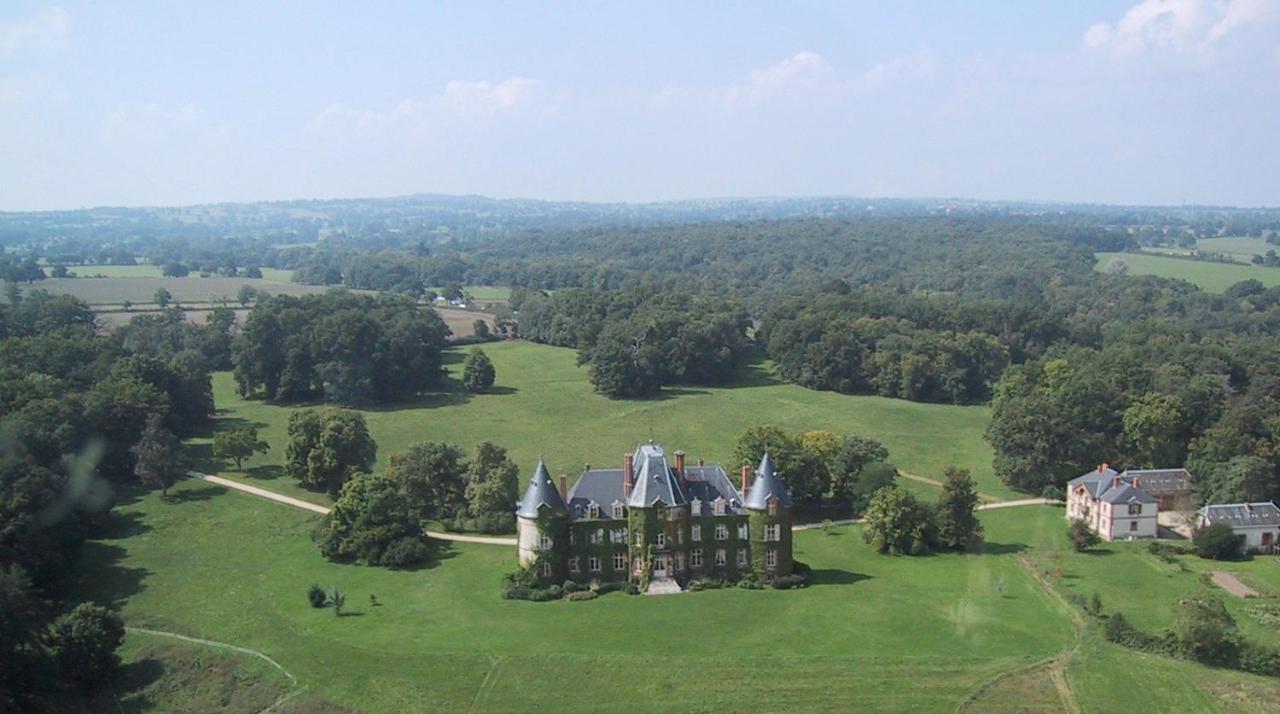 Chateau De Bostz Besson Exteriér fotografie