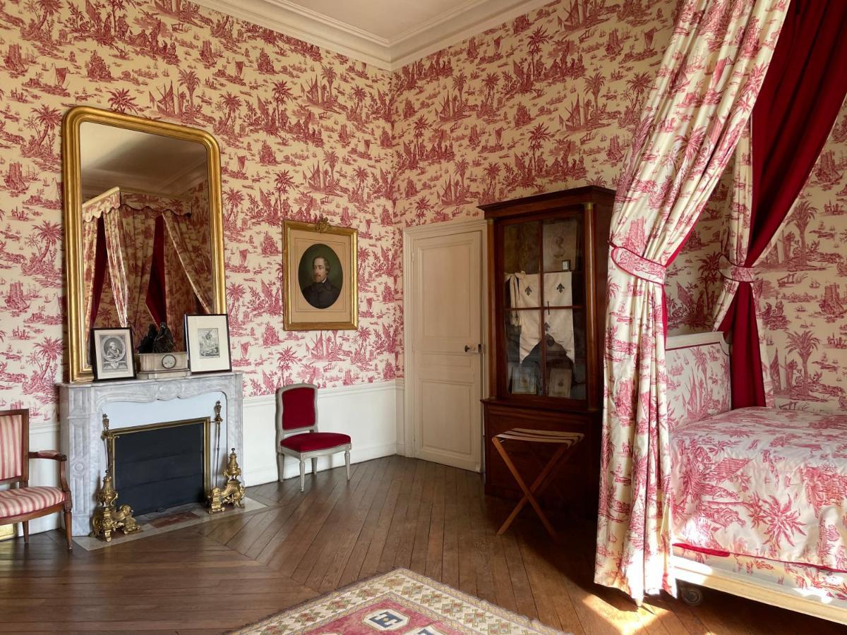 Chateau De Bostz Besson Exteriér fotografie